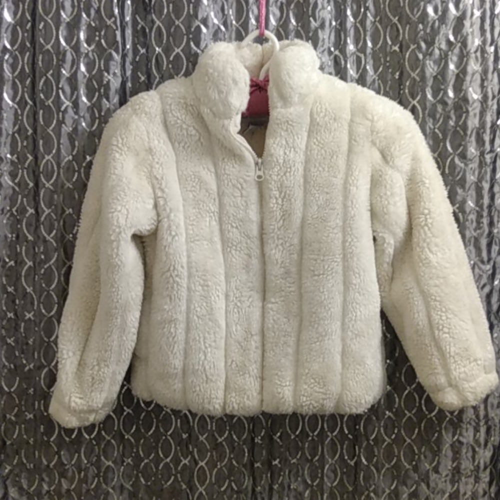 Old Navy Girls 7 White Faux Fur Coat